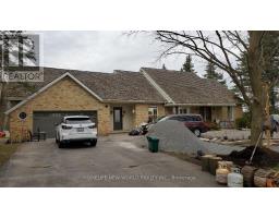 2 Rooms 156 Hillcrest Dr, East Gwillimbury, ON L9N0E5 Photo 2