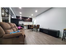 2 Rooms 156 Hillcrest Dr, East Gwillimbury, ON L9N0E5 Photo 5