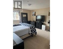Primary Bedroom - 1221 4975 130 Avenue Se, Calgary, AB T2Z4P2 Photo 4