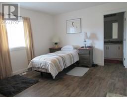 Bedroom - 2521 Spring Bank Ave, Merritt, BC V1K1S1 Photo 7