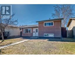 Other - 195 Pinecliff Way Ne, Calgary, AB T1Y3X4 Photo 2