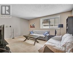 Living room - 105 250 Pinehouse Place, Saskatoon, SK S7K4X1 Photo 4