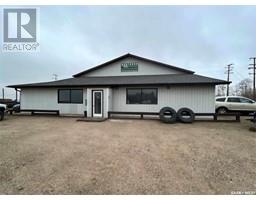 317 9th Street Nw, Meadow Lake, SK S9X1Y5 Photo 2