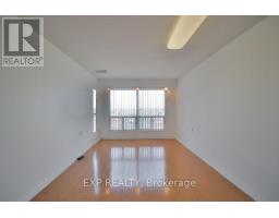 708 935 Sheppard Ave W, Toronto, ON M3H2T7 Photo 4