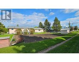 Primary Bedroom - 10 Coutts Street, Hughenden, AB T0B2E0 Photo 5