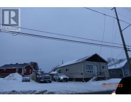 686 698 Riverside Dr, Timmins, ON P4N8S5 Photo 5