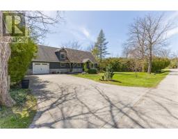 21 Chiniquy St, Bluewater, ON N0M1G0 Photo 2