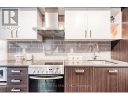 Kitchen - 1502 125 Redpath Ave, Toronto, ON M4S0B5 Photo 3