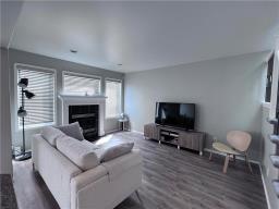 Living room - 4 700 Dovercourt Drive, Winnipeg, MB R3Y1X5 Photo 5
