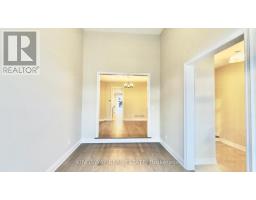 Mud room - 109 Bearberry Rd, Springwater, ON L0L1Y3 Photo 6