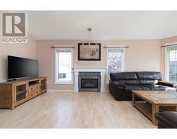 4pc Bathroom - 156 Laurier Road, Fort Mcmurray, AB T9K2K3 Photo 4