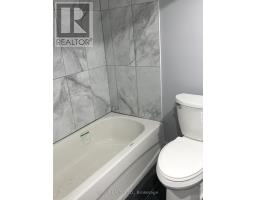 62 Parkway Ave, Toronto, ON M6R1T5 Photo 3