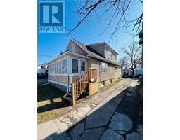 28 Division Street, St Catharines, ON L2R3G2 Photo 3
