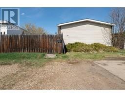 4pc Bathroom - 160 Greely Road, Fort Mcmurray, AB T9H3Y6 Photo 2