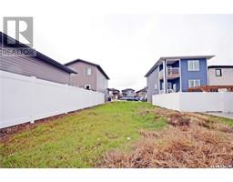 77 Brigham Road, Moose Jaw, SK S6K0A7 Photo 6