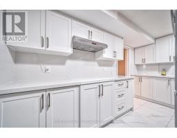 Low B 1801 Solitaire Crt, Mississauga, ON L5L2P2 Photo 5