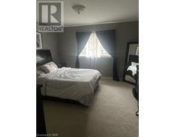 Primary Bedroom - 778 Ninth Avenue Avenue, Hamilton, ON L8T2A8 Photo 5