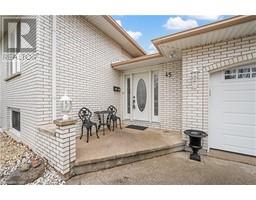 Recreation room - 45 Meadowbrook Crescent, St Catharines, ON L2M7G8 Photo 3
