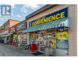 1011 19 Coxwell Ave, Toronto, ON M4C3G4 Photo 2