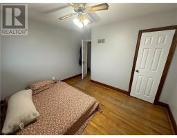 Living room - 330 Jeanne Darc Avenue, Sudbury, ON P3B2Z8 Photo 6