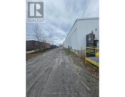 7 Mall Dr, Parry Sound, ON P2A3A9 Photo 6