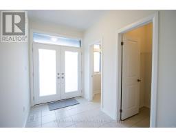 Great room - 1055 Cameo St, Pickering, ON L1X0G3 Photo 2