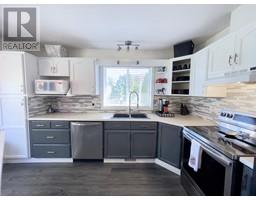 Kitchen - 1634 Carmi Avenue Unit 149, Penticton, BC V2A8K5 Photo 7
