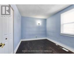 Primary Bedroom - 2 2238 Kingston Rd, Toronto, ON M1N1T9 Photo 4