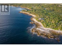Bath (# pieces 1-6) - 765 Shad Point Parkway, Blind Bay, NS B3Z4C2 Photo 4