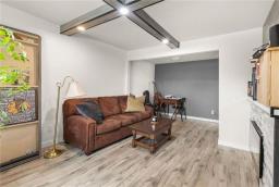 Living room/Dining room - 392 Ferry Road, Winnipeg, MB R3J1W4 Photo 3