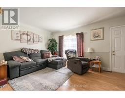 Bedroom 3 - 17 Mccalla Dr, St Catharines, ON L2N1A1 Photo 4