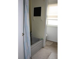 Full bathroom - 1914 Cook Street, Creston, BC V0B1G5 Photo 6