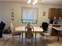 Dining room - 125 Maplewood Street, Steinbach, MB R5G2B3 Photo 6