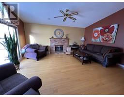 Bedroom 3 - 5504 Churchill Avenue, Fort Nelson, BC V0C1R0 Photo 5
