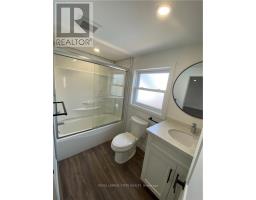 Bathroom - Upper 176 Queensdale Ave E, Hamilton, ON L9A1K3 Photo 7