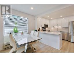 3111 33 Chesterfield Place, North Vancouver, BC V7M3K4 Photo 4