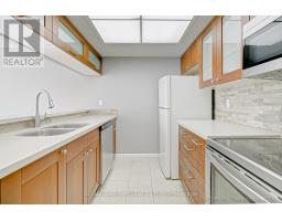 Primary Bedroom - 1514 101 Subway Cres, Toronto, ON M9B6K4 Photo 4