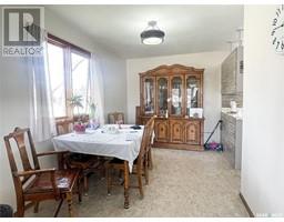 Dining room - 517 2nd Avenue W, Meadow Lake, SK S9X1B2 Photo 4
