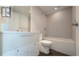 907 15 Grenville St, Toronto, ON M4Y1A1 Photo 5