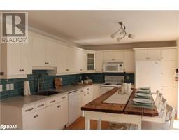 Eat in kitchen - 104 Silver Birch Drive Drive, Tiny, ON L9M2H7 Photo 7