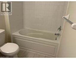 4pc Bathroom - 10 Amos Avenue, Brantford, ON N3T5L5 Photo 5