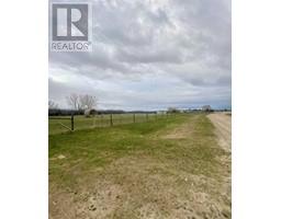 777 Lake Place, Chestermere, AB T1X0M6 Photo 4