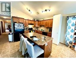 Kitchen - 6022 Orr Drive, Red Deer, AB T4P0C6 Photo 4