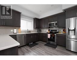 4pc Bathroom - 224 Siltstone Place, Fort Mcmurray, AB T9K0W5 Photo 4
