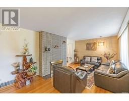 1735 W 62nd Avenue, Vancouver, BC V6P2G1 Photo 3