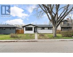 Kitchen - 85 Armstrong Crescent Se, Calgary, AB T2J0X2 Photo 2