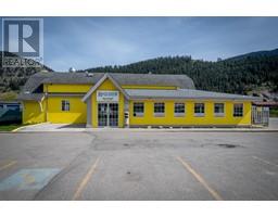 333 Shuswap Ave, Chase, BC null Photo 3