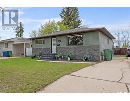 Kitchen - 1137 13 Th Avenue Nw, Moose Jaw, SK S6H4N5 Photo 3