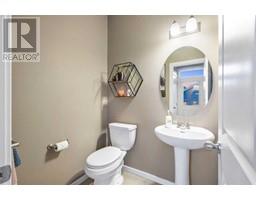 4pc Bathroom - 8 Evansridge Close Nw, Calgary, AB T3P0H2 Photo 7
