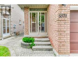 5571 Richmeadow Mews, Mississauga, ON L4Z3T4 Photo 2